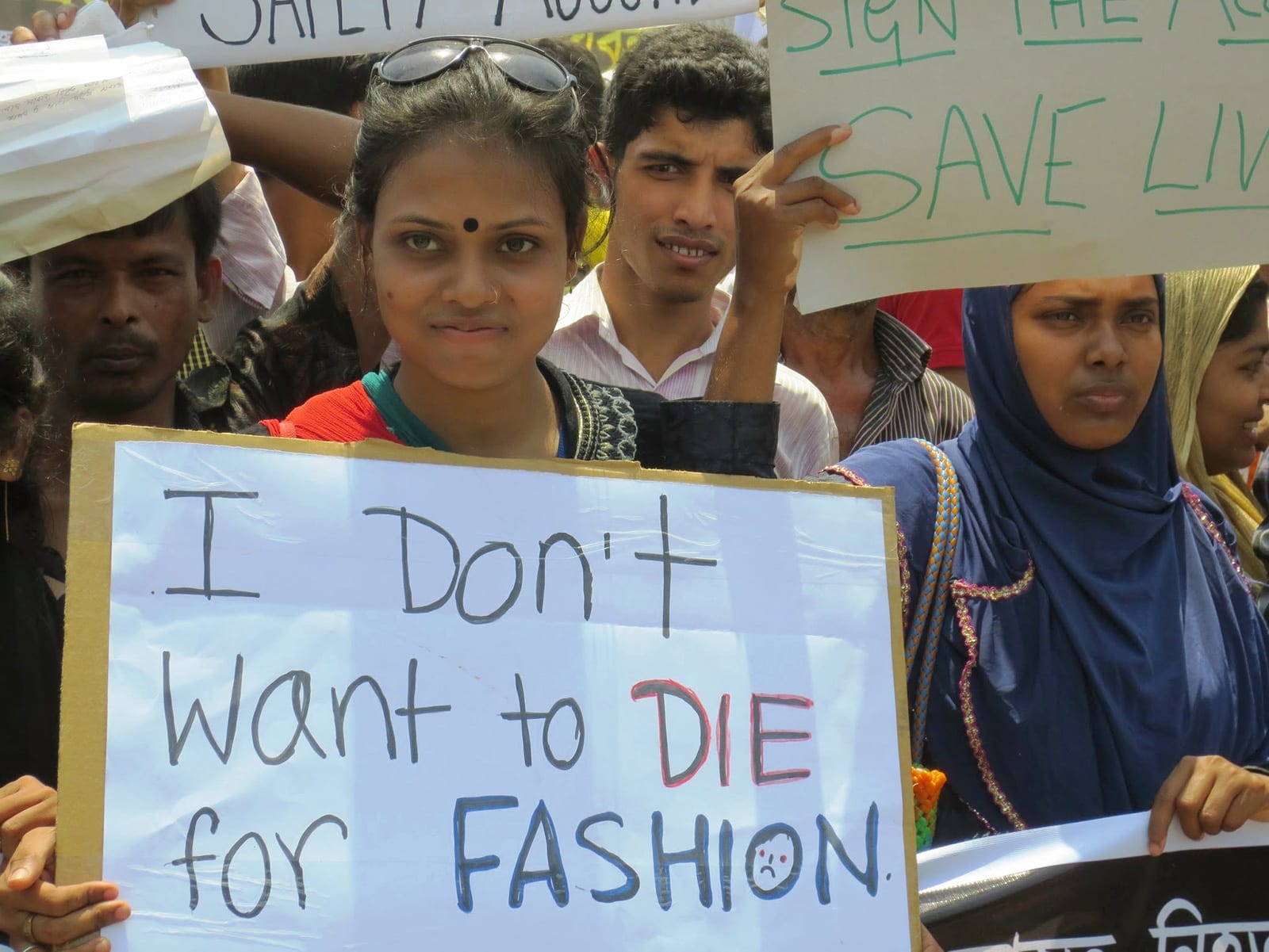 Bangladesh Garment Worker Dies in Rally for Unpaid Wages